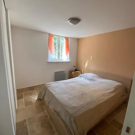 Villa Provencale Avec Piscine Saint-Restitut