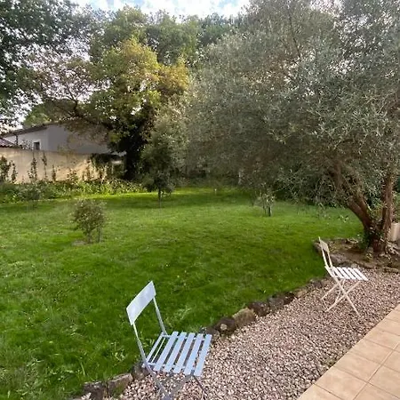 Provencale Avec Piscine Villa